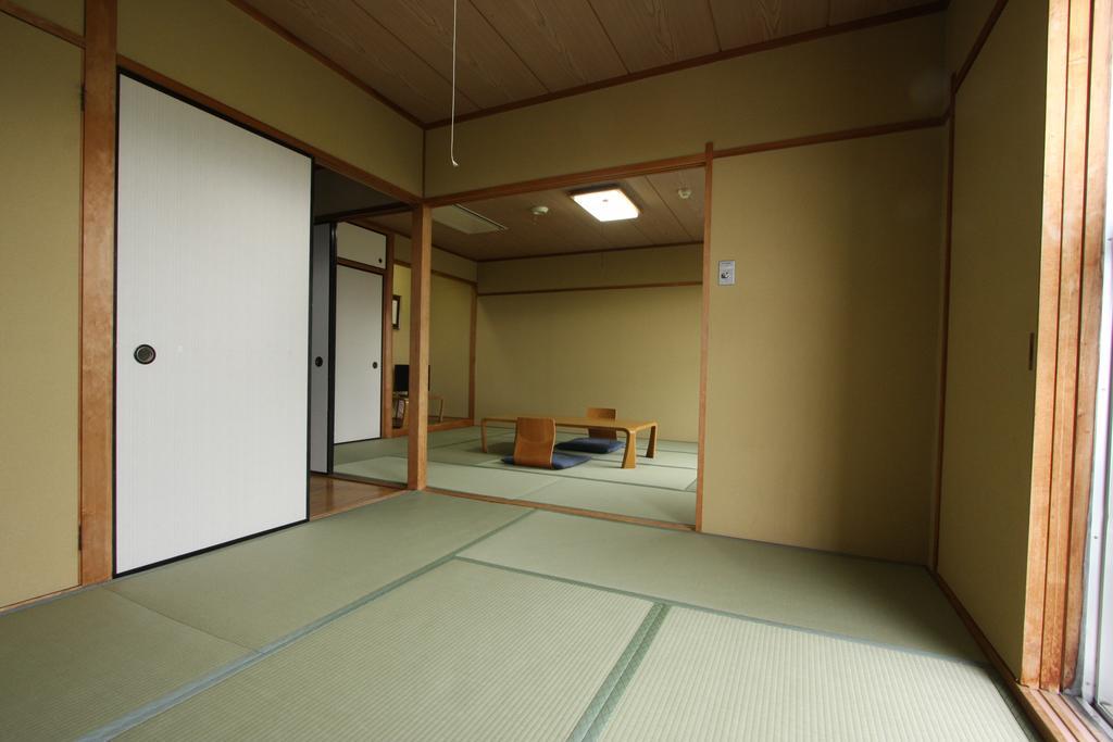 Hotel Ryuo Яманути Экстерьер фото